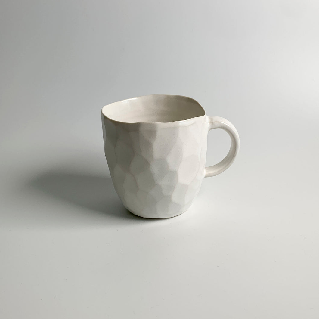 The 'Faceted Mug' White